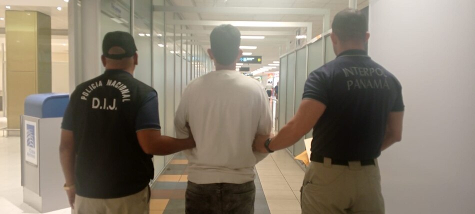 Sociedades fachada y testaferros: el ‘modus operandi’ de una red que lavaba dinero desde Ecuador a Panamá