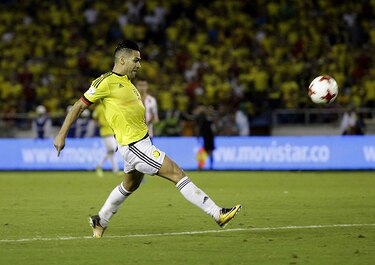 Colombia se derrumba y Paraguay resucita