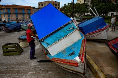 Tormenta Elsa sale de Cuba con lluvias de cola y amenaza a la Florida
