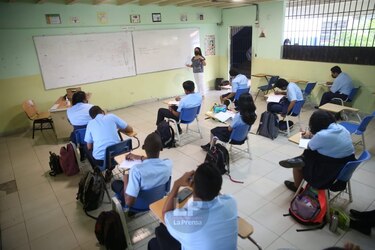 El uso de la mascarilla volverá a ser obligatorio en las escuelas del distrito de Panamá