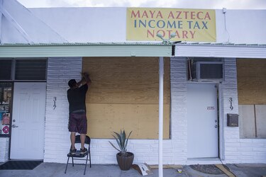 Huracán Dorian se fortalece y sube a categoría 4