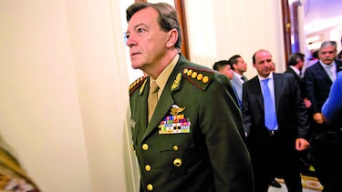 Procesan a exjefe del Ejército argentino