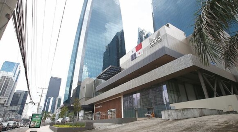 Procurador González contesta demanda de Waked