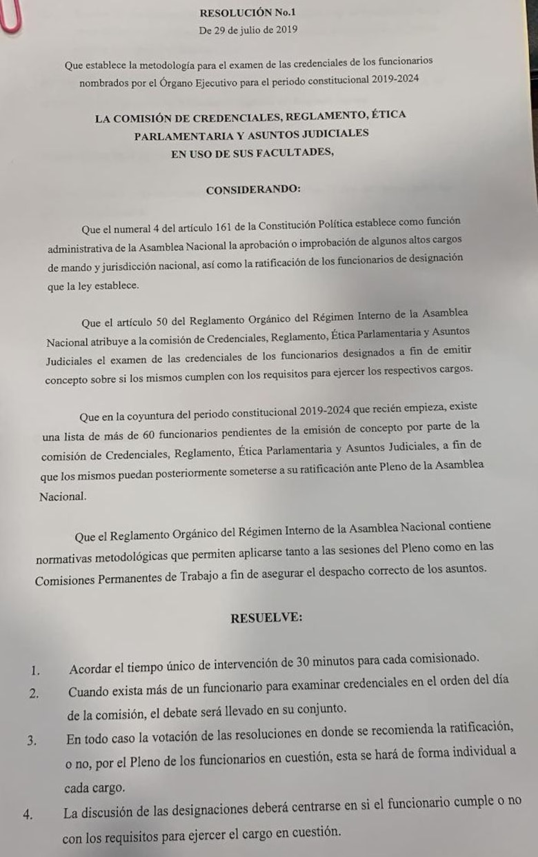 Comisión de Credenciales aprueba a funcionarios en grupo; ratifican a ocho en media hora