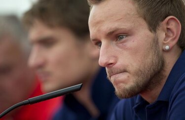 Rakitic afirma estar feliz en el Barcelona y tener hambre de trofeos