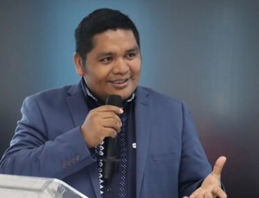 Universidad en crisis: rector cobra $8,000, docentes sin pago y solo hay 123 estudiantes