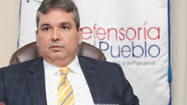 Subcomisión, con más tiempo para analizar el caso del defensor