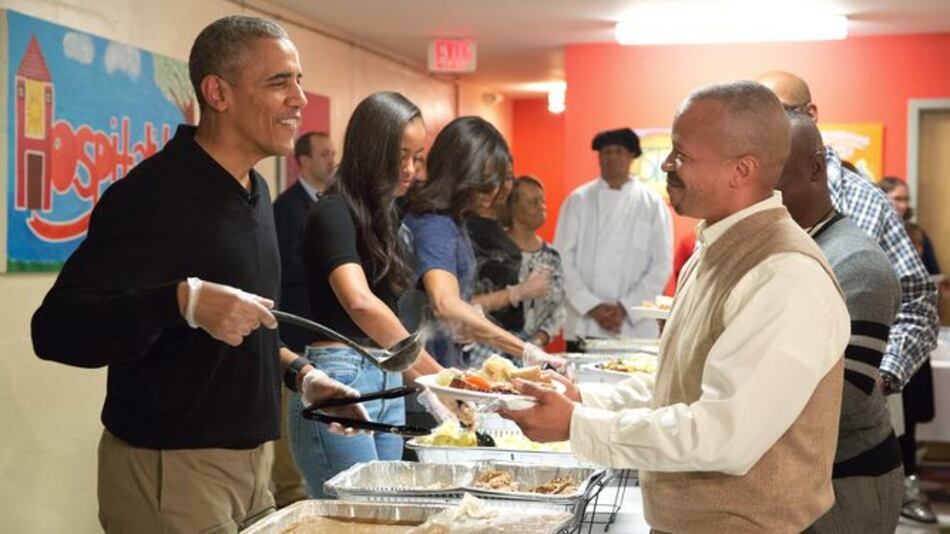 Obama destaca generosidad de EU con refugiados en Día de Acción de Gracias