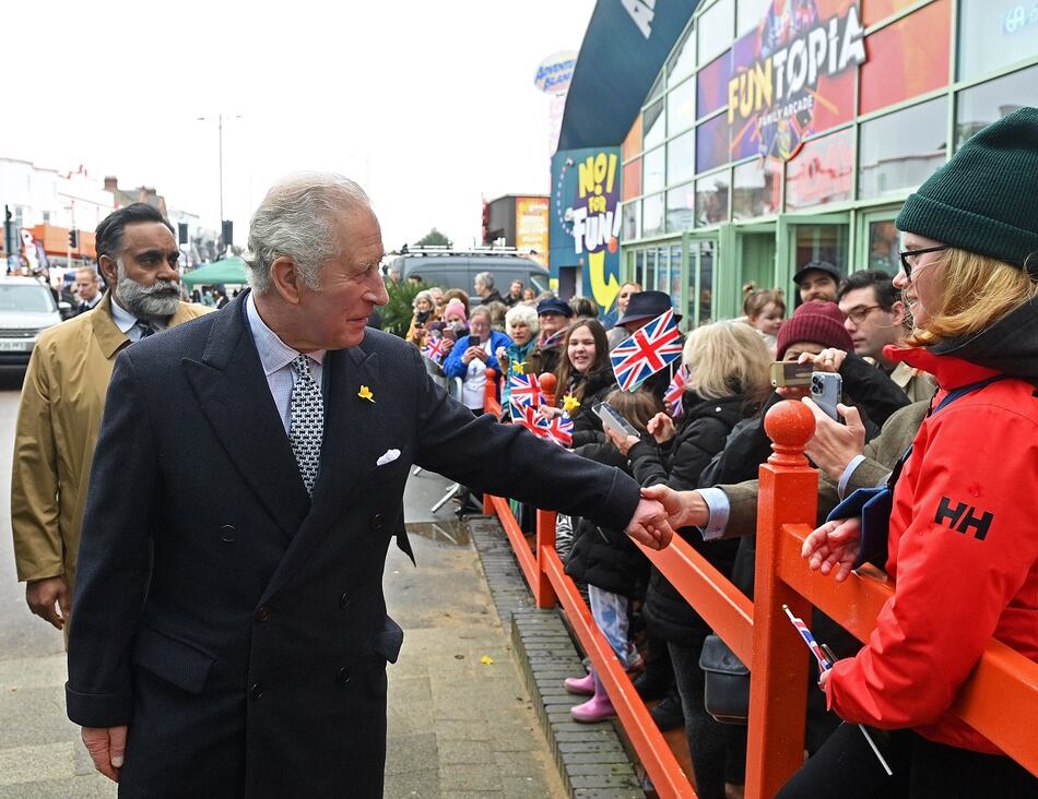 La invasión a Ucrania es un ataque a la libertad, denuncia el príncipe Carlos