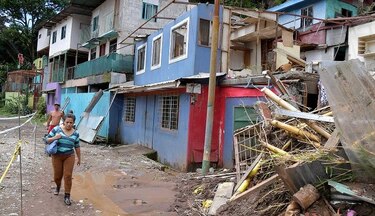Costa Rica intenta salir de la devastación que dejó la tormenta Nate