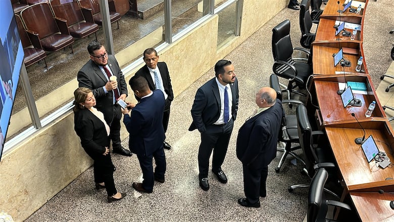 Asamblea define hoy el control de comisiones permanentes en medio de pugna entre bloques