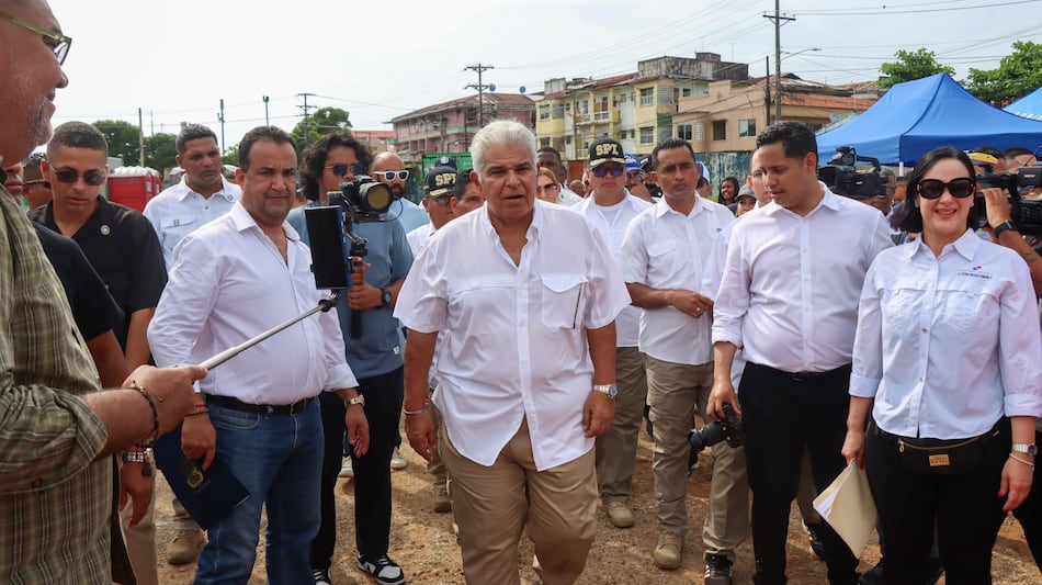 Reanudan la construcción del estadio Roberto Mariano Bula