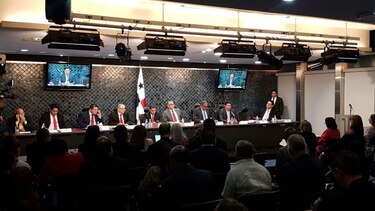 Comisión de Credenciales recomienda al pleno ratificar a Tovar de Zarak y Moore como magistradas de la Corte