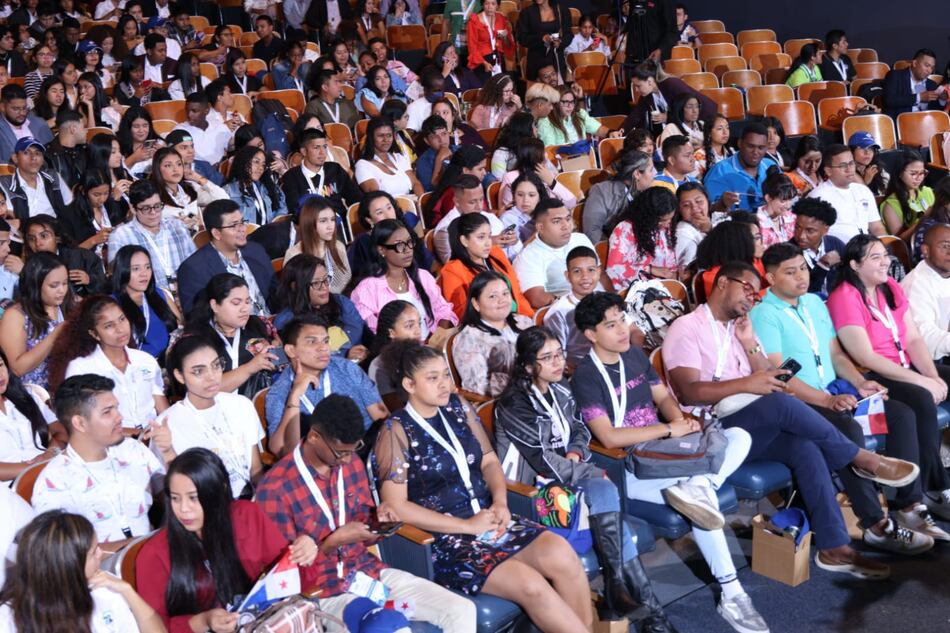 ‘Sostenibilidad del Canal, reto de las nuevas generaciones’: Ricaurte Vásquez