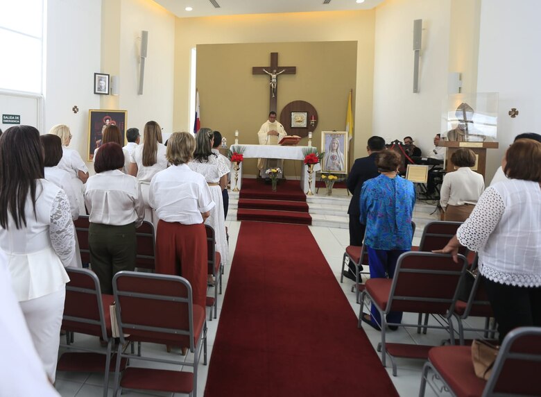 Directores y subdirectores se reúnen y piden por la paz y la educación del país