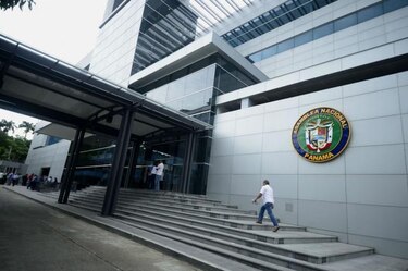 Piden que nuevo contralor no sea escogido únicamente por acuerdo entre bancadas