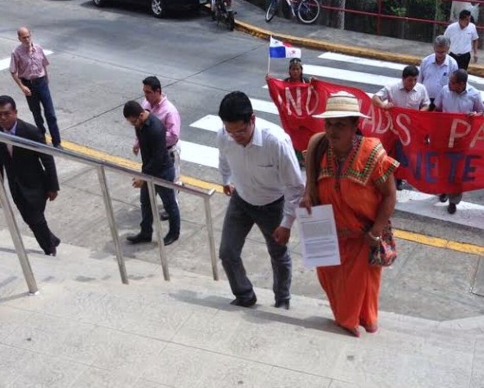 Cacica Carrera presenta demanda en la CSJ contra la Ley No. 18