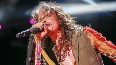 Steven Tyler toma un receso de Aerosmith para cantar ‘country’