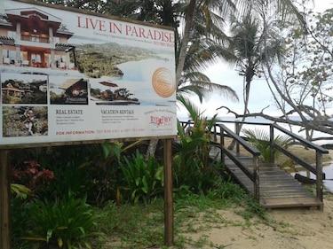 Filman reality show nudista en Bocas del Toro