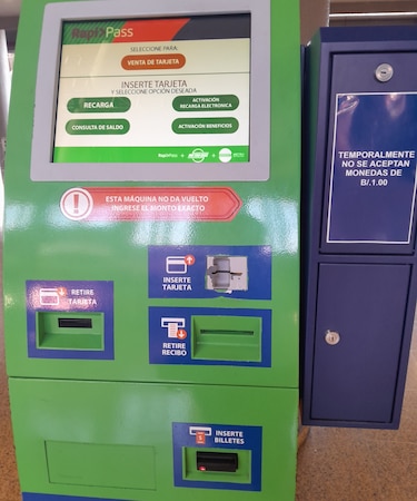 Usuarios del transporte público se quejan de las máquinas de recarga de la Terminal de Albrook