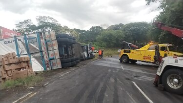 Accidente de tránsito en Loma Campana deja dos muertos