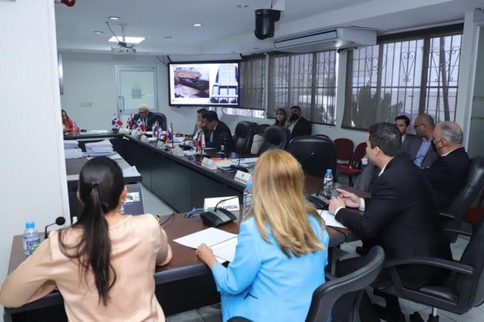 Juan Diego Vásquez denuncia que la Asamblea trasladó $7.5 millones a favor de la Descentralización, de forma irregular