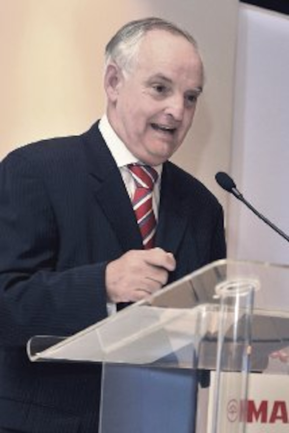 Manuel José Paredes sale de directiva de G. Mundial