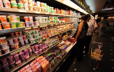 Familia venezolana requiere de 10 salarios para adquirir la canasta básica