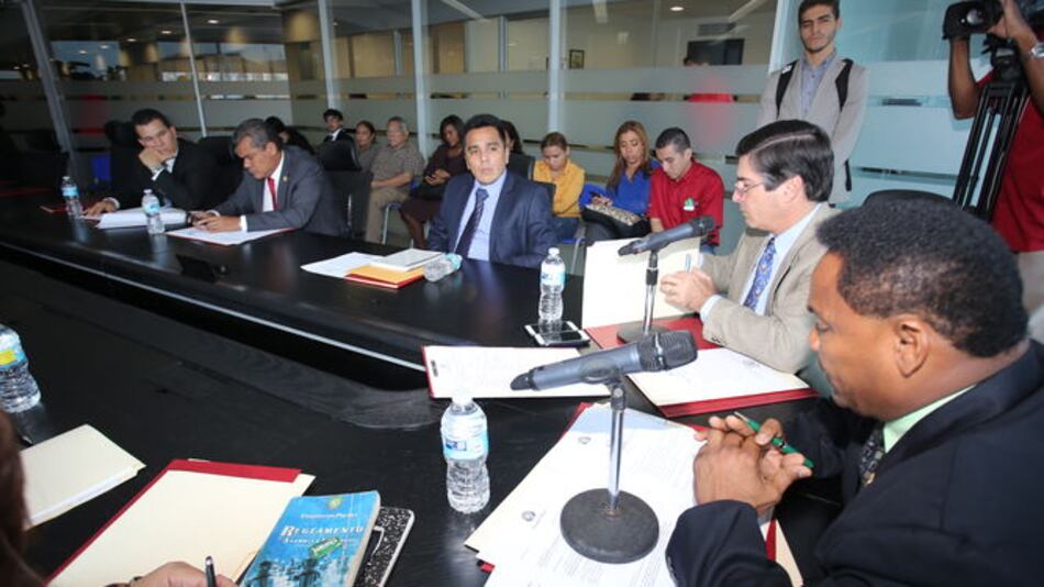 Diputado retira anteproyecto de ley que regula el periodismo