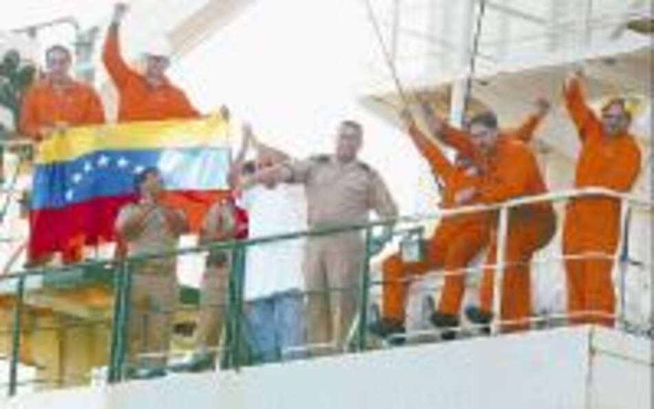 Chávez pone el petróleo bajo protección militar