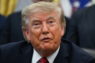 Trump se reúne en privado con ejecutivos petroleros tras acuerdo que le otorgaría a Estados Unidos gran parte de las reservas de crudo de Venezuela