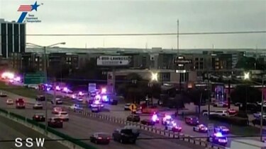 Hallan balas con mensajes contra ICE en el lugar del ataque contra una oficina migratoria de Texas