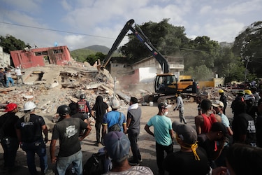 Fallecidos en terremotos en Venezuela se eleva a 1,430 personas y 3,238 heridos