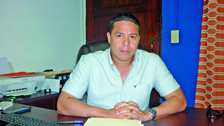 Cómo esquilmar dinero del Estado