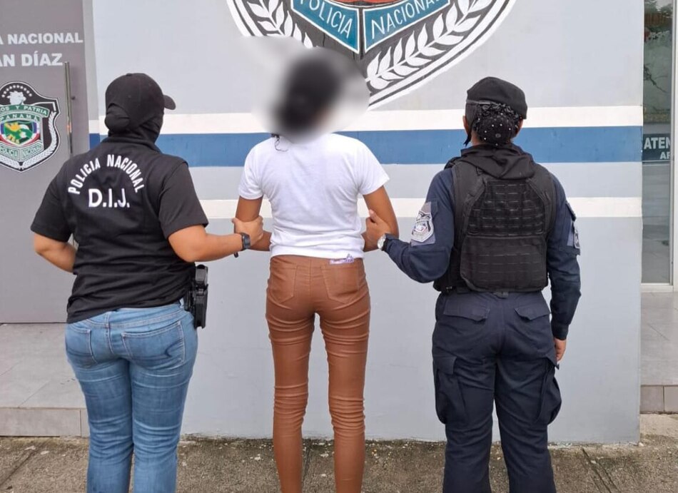 Aprehenden a mujer por presunta estafa mediante suplantación de identidad en WhatsApp