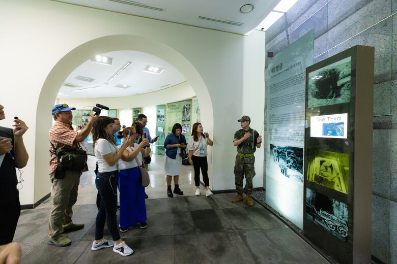 Un día en la Zona Desmilitarizada de Corea del Sur, una de las fronteras más peligrosas del mundo