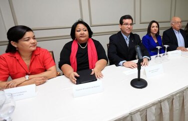 Que Moncada Luna renuncie y ‘rinda cuentas ante la justicia’