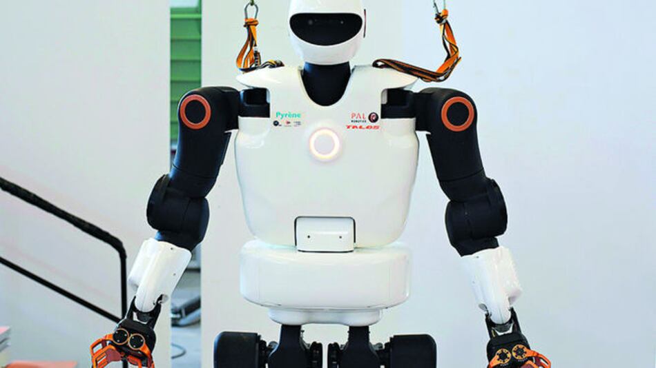 Presentan nuevo humanoide Francés