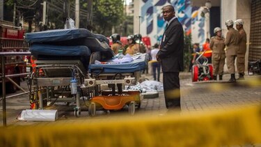 Al menos 10 muertos en incendio en un hospital de Río de Janeiro