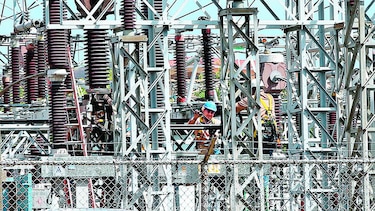 Etesa ordena al sector público y privado racionar energía eléctrica tras apagón