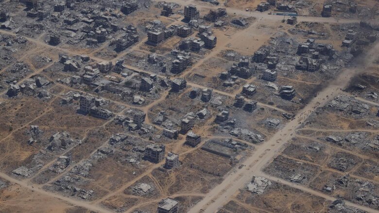 Las imágenes aéreas que muestran la magnitud de la destrucción en Gaza y que el gobierno de Israel no quiere que los periodistas filmen