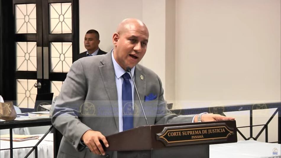 Elías Castillo, Mariela Vega, Héctor Aparicio, Juan Poveda y Yanibel Ábrego, entre los que recibieron transferencias de TCT