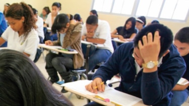Unas 60 escuelas solicitan dar clases virtuales