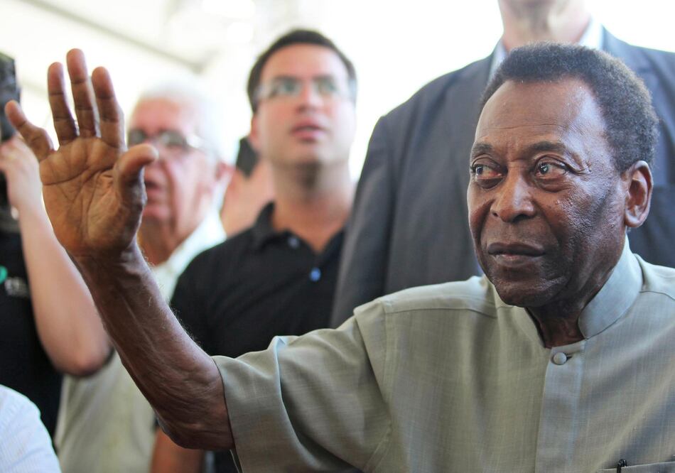 Pelé está consciente y sus signos vitales están estables
