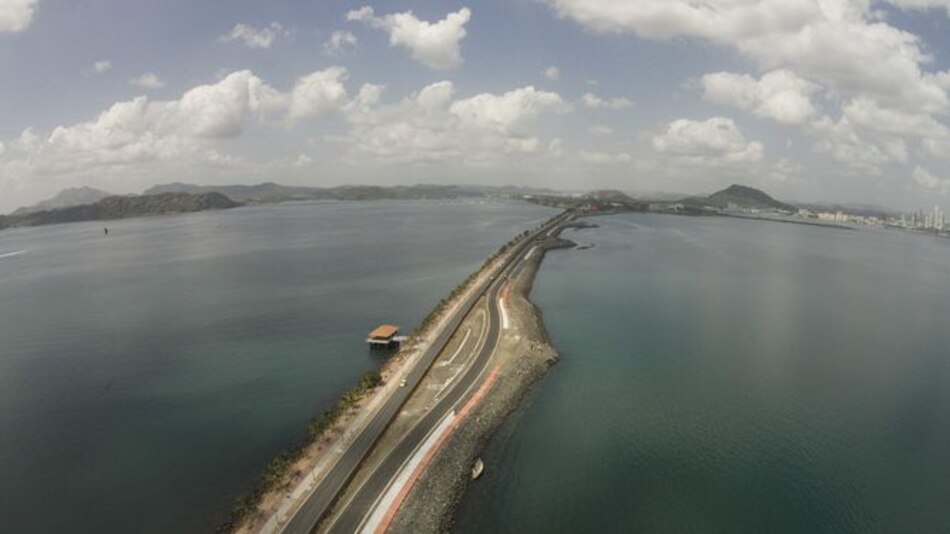 Ampliación de la calzada de Amador, con 75% de avance