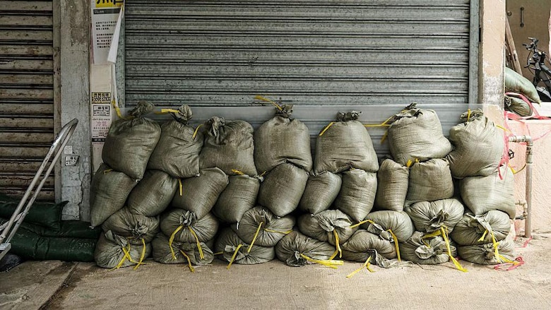 La reina de las tormentas: las imágenes del supertifón Ragasa que deja al menos 17 muertos en Taiwán y obliga a evacuar a millones en China