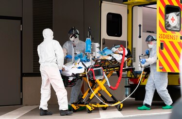 La angustia persiste en Italia pese a la aparente desaceleración de los contagios