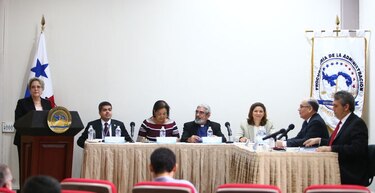 Comisión del Pacto por la Justicia reanuda entrevistas a aspirantes a magistrados de la CSJ