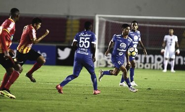 Árabe y Tauro, fuera de la final