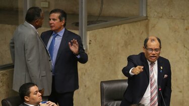 Asamblea declara sesión permanente para discutir ley de descentralización